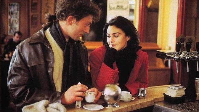 Sevdiğine aşkını açıklarken elin ayağın birbirine karışır mı, rahat ve özgüvenli mi olursun?
