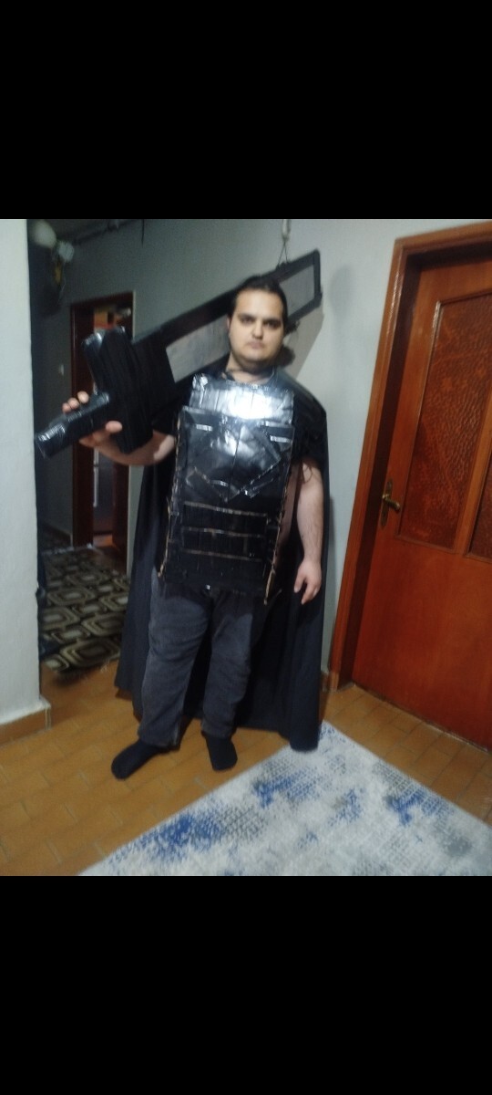 Kendi cosplay zırh ve ekipmanımı yaptım sizce olmuş mu?