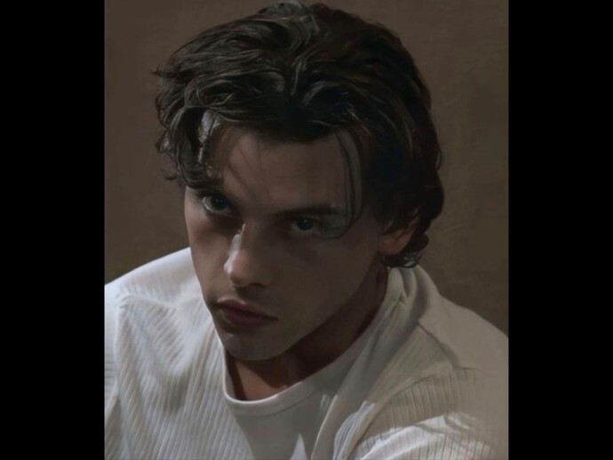 Çocukluk aşkın olan oyuncu kim?