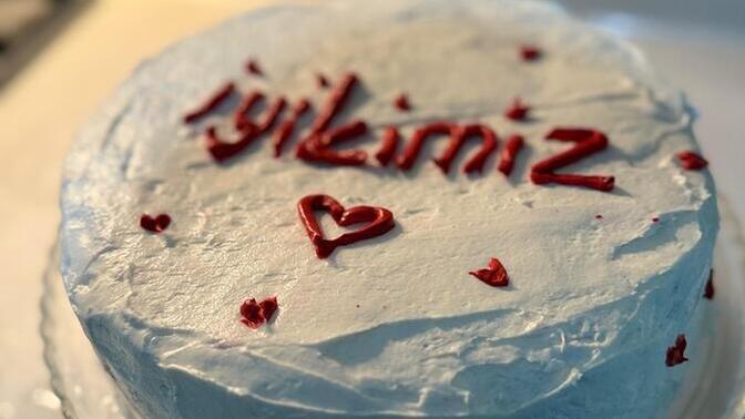 Arkadaşlarrr pastam nasıl olmuş yorumlamak ister misiniz?