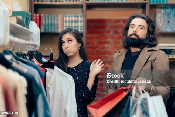 Angeblanc ile kiminle alışverişe çıkmanız gerektiğini söyleyelim mi?