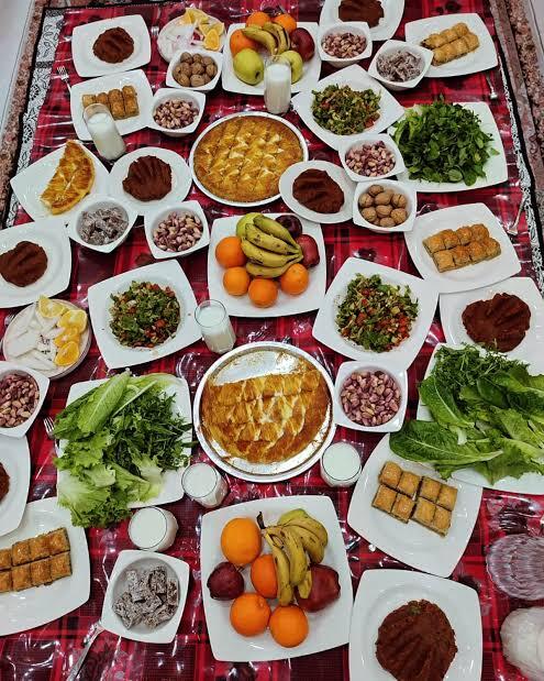 Misafirlikte ikram edilen her yemeği gönül rahatlığıyla yiyebiliyor musun?