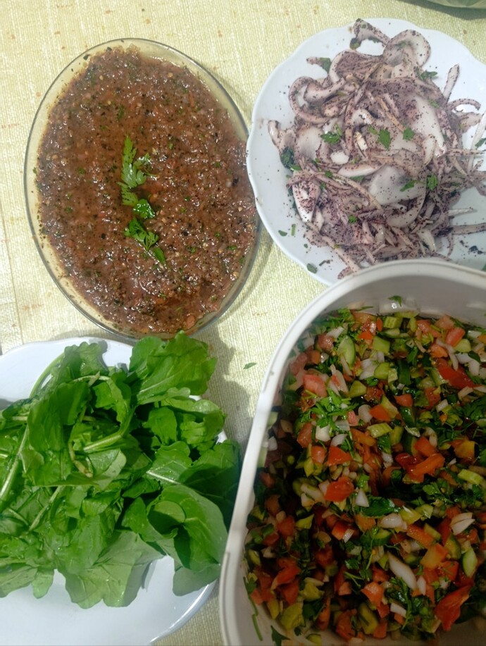 Salata/meze sever misinn? Seviyorsan en çok hangisini seversin?