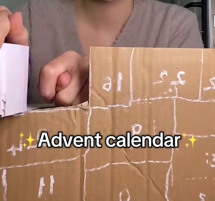 Biz yine başkalarına alınan advent calendar videolarını izliyoruz. 😭 Size hiç alındı mı?