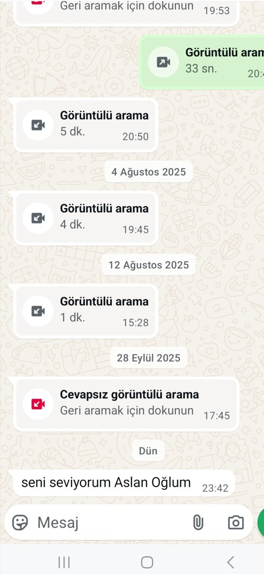 Annemin gece çektiği mesaja bakın?