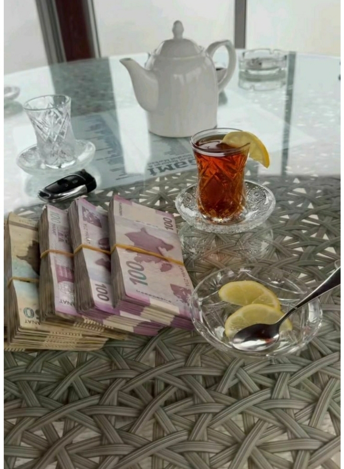 Parayı bulunca değişir misin?