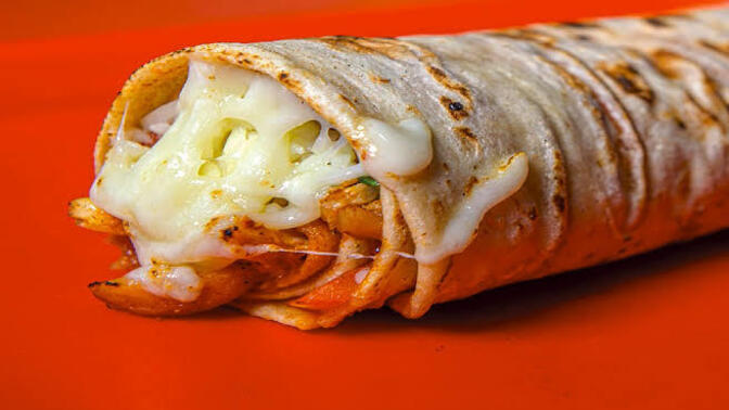 Kaşarlı tavuk döner yer misin?