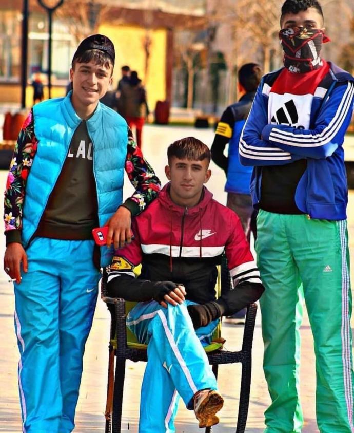 Adidas son zamanlarda keko markası mı oldu sizce?