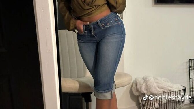 Eskinin düşük bel kısa paça kot pantolonları yeniden moda olsun mu?