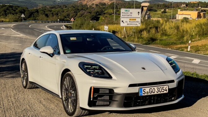 Porsche Panamera Turbo S alabilecek gücünüz olsaydı alır mıydınız?