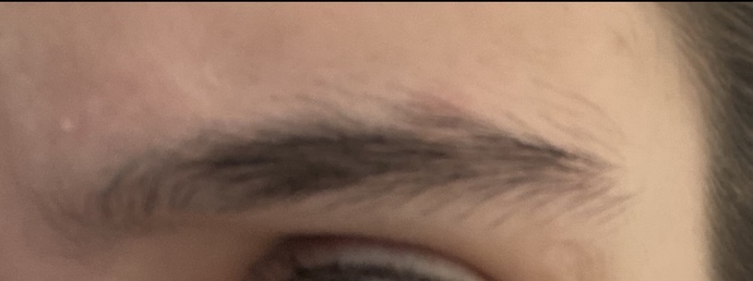 Kaşlarım çok kalın değil mi aldırmalıyım, ilk defa hafif kavis vereceğim güzel durur mu?