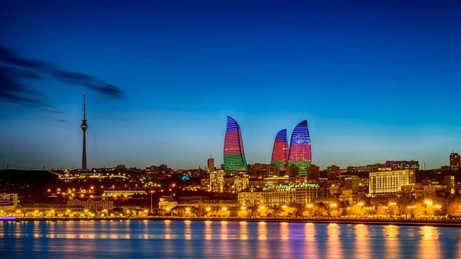 Arkadaşlar Azerbaycana giden var mı aramızda?