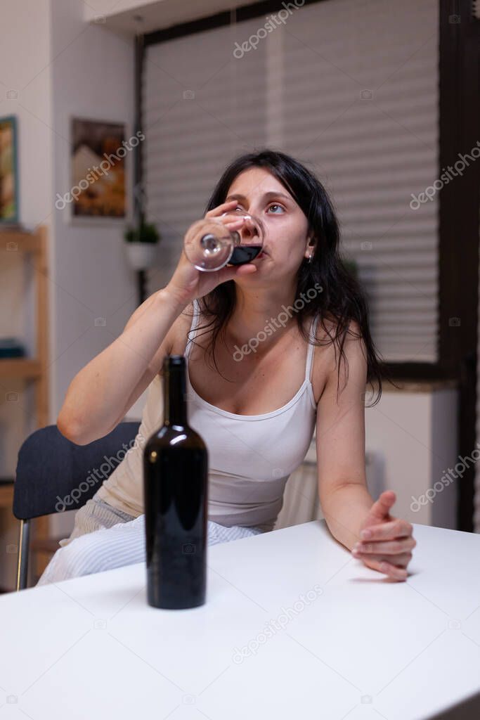 17 yaşındaki kız kalp krizinden hayatını kaybetti 💔 sizce kalp krizi neden 18 yaş altına geriledi?
