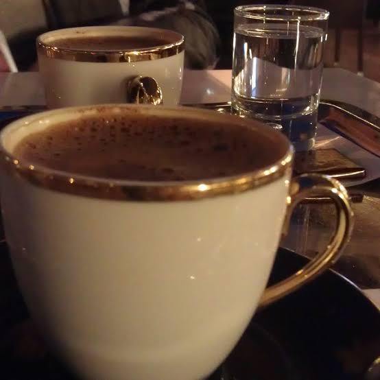 Akşam saatlerinde kahve mi çay mı?