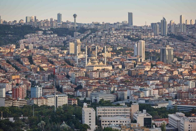 Sizce de  Ankara  çok sıkıcı ve boğucu bir şehir değil mi?