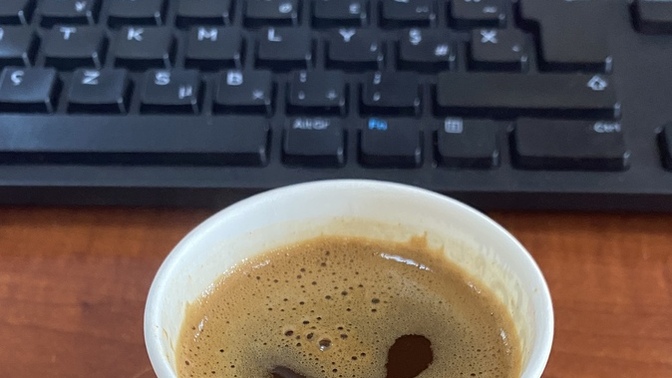 Kahve isteyen var mı 🙄 ?
