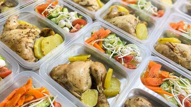 İşveren yemek vermediğin de dışardan mı sipariş edersiniz yoksa evden mi getirirsiniz?
