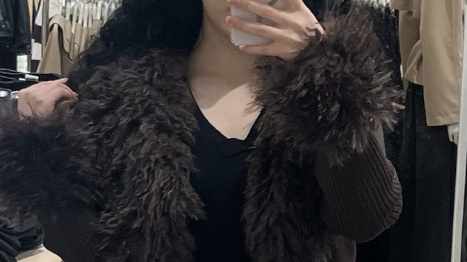 Bu üst çok mu kokoş sizce yoksa iyi mi?