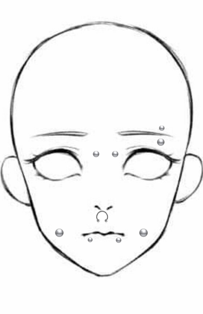 Yüzümün bu bölgelerinde piercing var çok mu fazla?