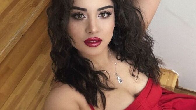 Makyaj malzemelerini paylaşır mısın, yoksa kimseye dokundurtmaz mısın?
