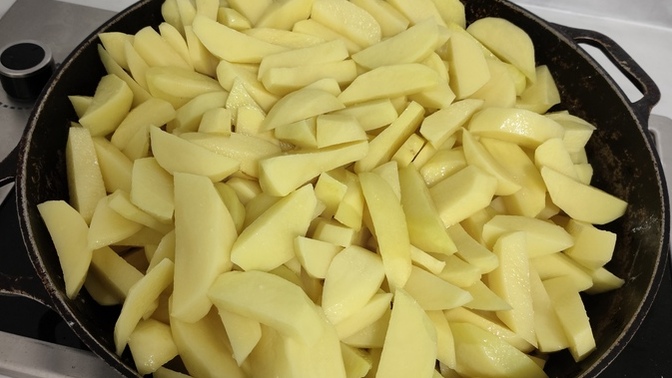Arkadaşım bize gelecekte iki kişi için bu kadar patates kızartma yeter miii?