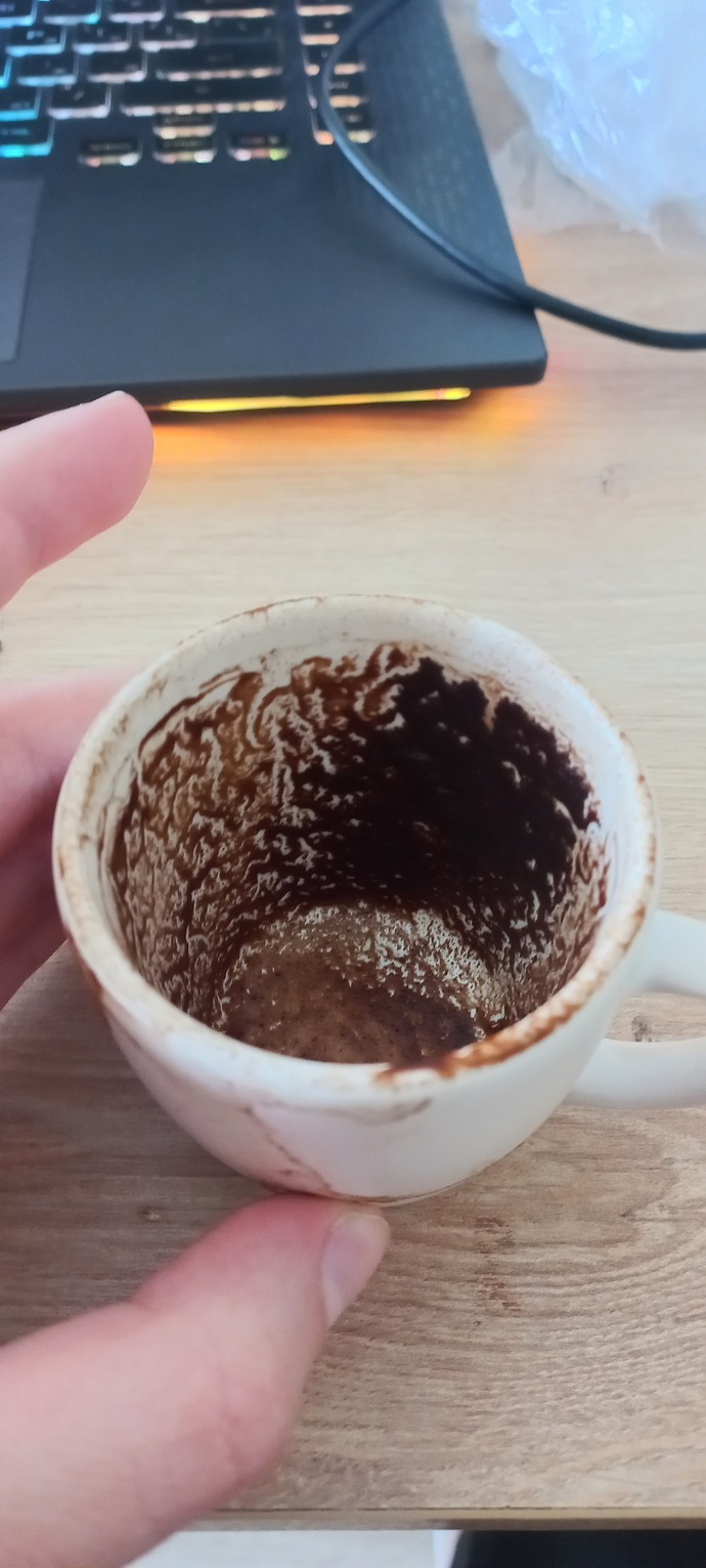 Yine ben yine fal hsbsb. Falima bakacak var mi?