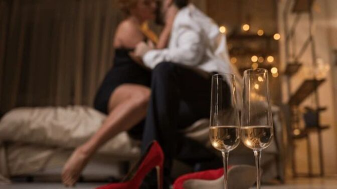 Her romantik yemek sonrasında mutlaka tutkulu bir cinsellik yaşanır mı?