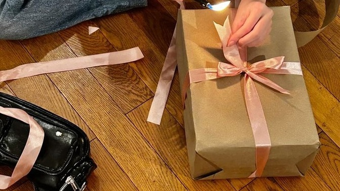 Hediyeyi Açarken Özenle Mi Açarsınız, Yoksa Direk Yırtar Mısınız?