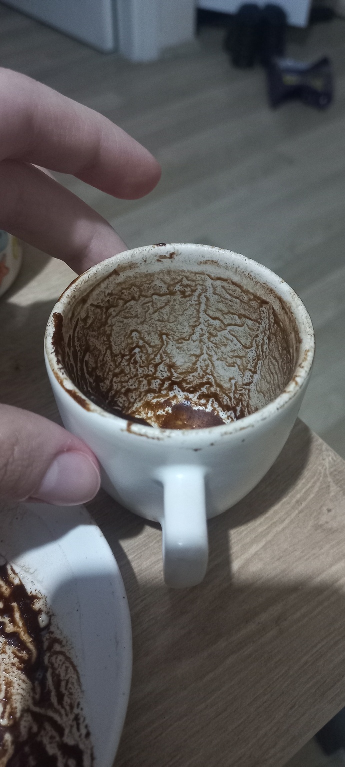 Kahve kahve bakan var mi? canım sıkıldı kahve baktirmak istedim?