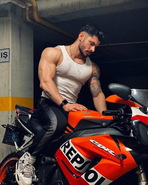 Motorsiklet süren erkekler harbiden daha mı seksidirler?