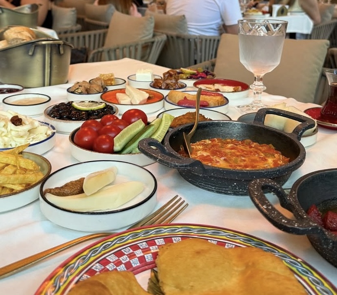 Gudmormikk🙃 pazar kahvaltının olmazsa olmazı diyet bozduranı nedir?