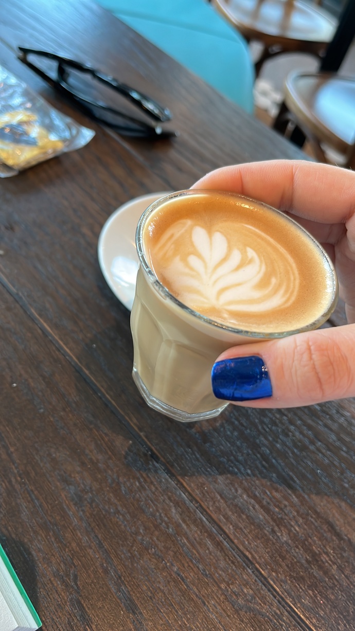 Öğlen kahveleri içildi mi aşkolar ☕️?