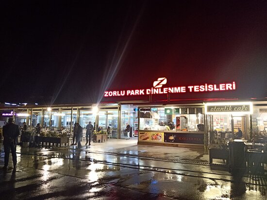 Dinlenme tesislerinde insanlar neden ‘NPC’ gibi davranıyor?