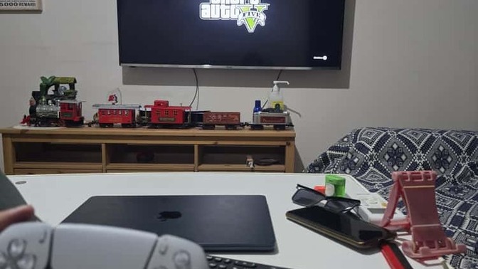 Bugün ne yapıyorsunuz tam olarak şuanda?