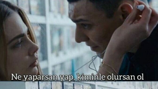 Şarkıların, kokuların, yerlerin size hatırlattığı kişiler oluyor mu?