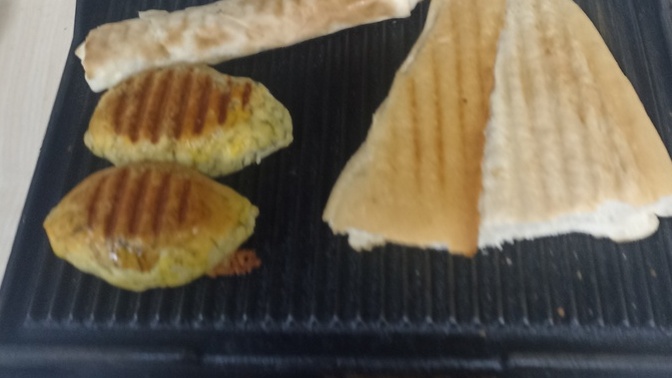 Bugün kahvaltı çeşit içerikli😇?