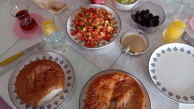 Menemen seven var mı?