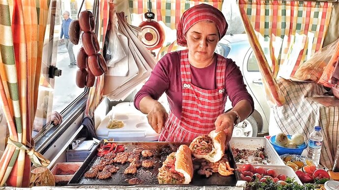Salaş yerlerde yemek yemenin tadına vardınız mı hiç?