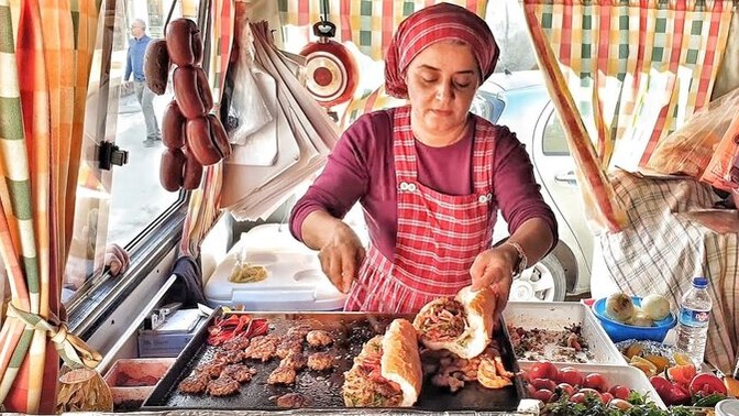 Salaş yerlerde yemek yemenin tadına vardınız mı hiç?