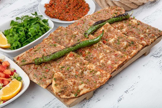 Kıymalı pide sever misiniz?