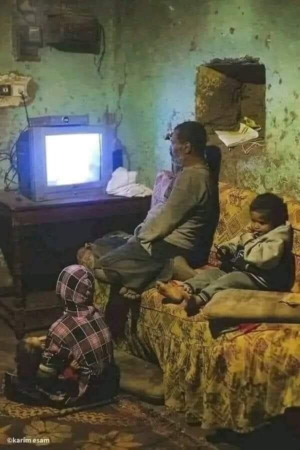 Her şey para değil diyen insan sorumsuz insandır değil mi?