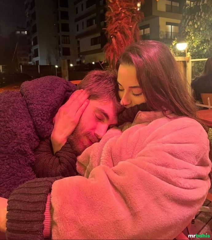 Bir kadına en güzel hitap şekli nedir?
