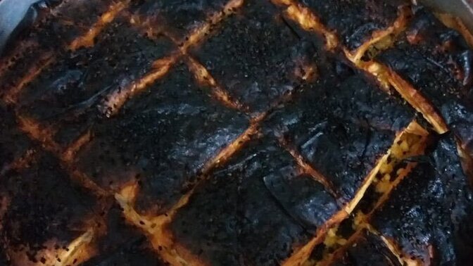 Börek yaptım ama biraz fazla mı kızarmış?