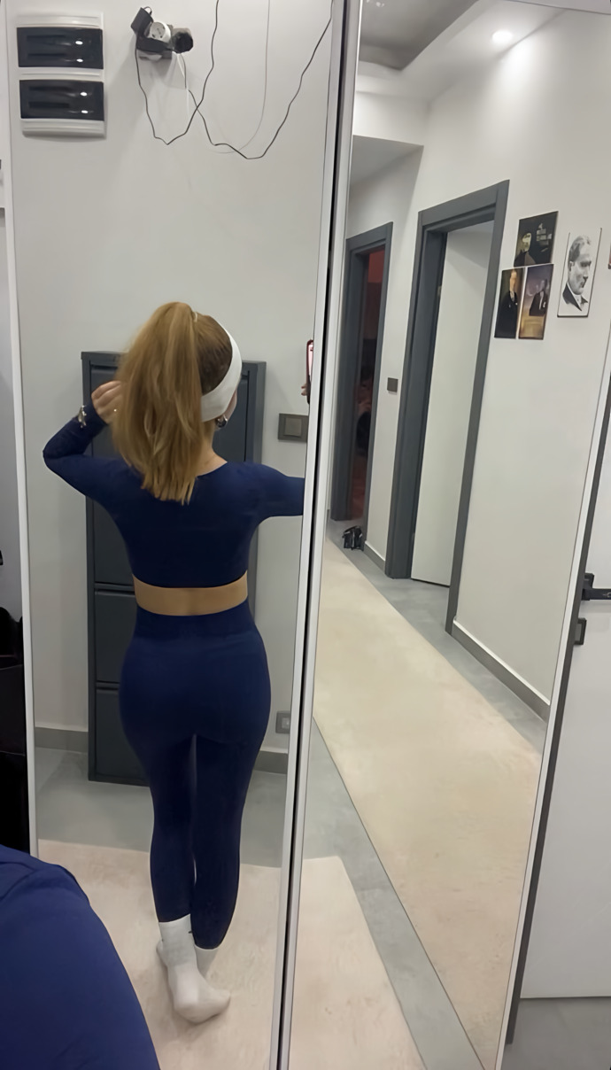 Spor salonuna tek mi giderdiniz yanınızda birini götürür müsün?