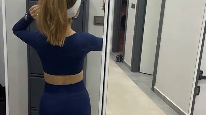 Spor salonuna tek mi giderdiniz yanınızda birini götürür müsün?