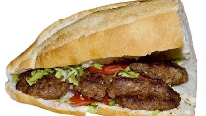 Köfteyi porsiyon olarak mı, yoksa ekmek arası mı daha çok seversiniz?