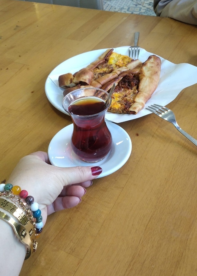 Boğazına düşkün insanlar öldüklerinde nereye gider 😂?