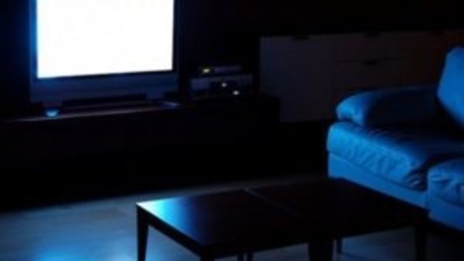 Karanlıkta televizyon izlemeyi sever misiniz?