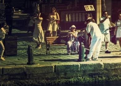 Lokum, kumpir ve midye satıcısı gözaltına alındı. Dışarıdayken kumpir veya midye alıyor musunuz?