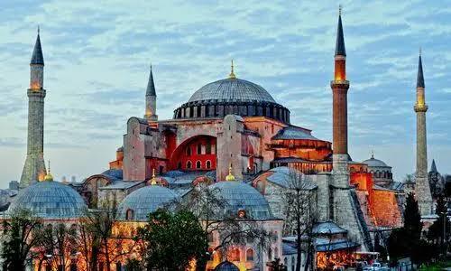 İstanbula gitsen nereleri gezmek istersin?